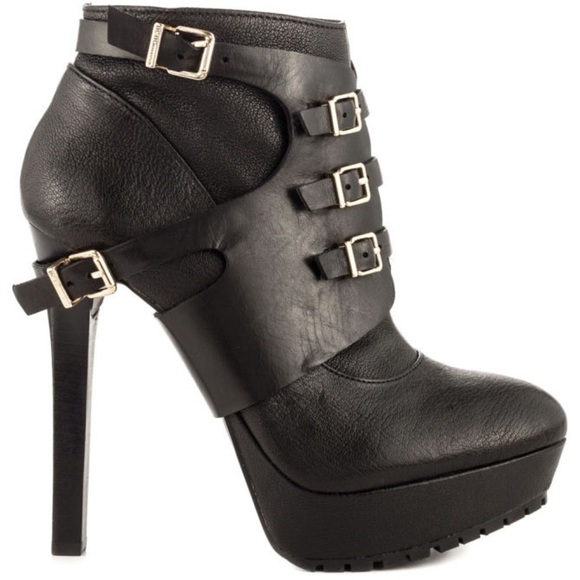 BCBGeneration Shoes - BCBG NIB 10 Women's Black Leather Ankle Boots BG-Welsh